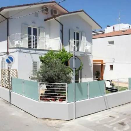 ベッド・アンド・ブレックファスト Faraone