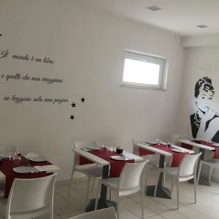 住宿加早餐酒店 Faraone 马帝斯兹罗