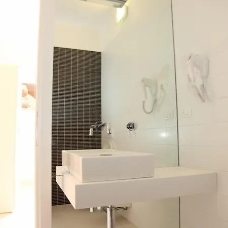 Faraone 住宿加早餐酒店 马帝斯兹罗